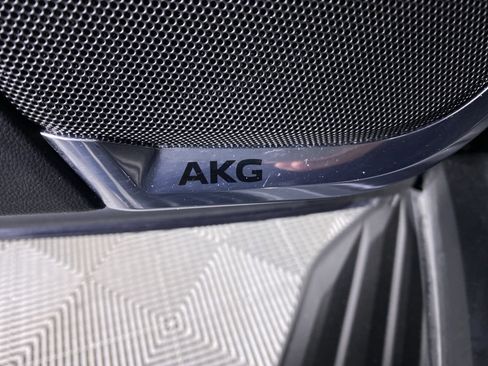 Certified 2022 Cadillac Escalade Luxury image 13