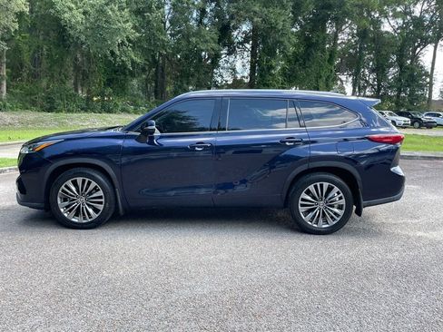 Used 2021 Toyota Highlander Platinum image 30