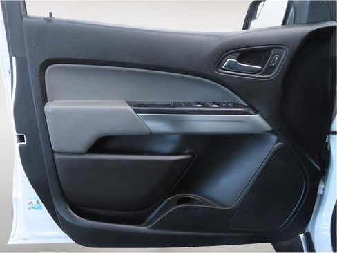 Used 2019 Chevrolet Colorado LT image 8