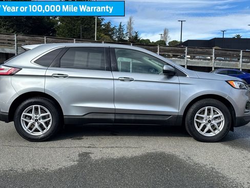 Certified 2024 Ford Edge SEL image 3