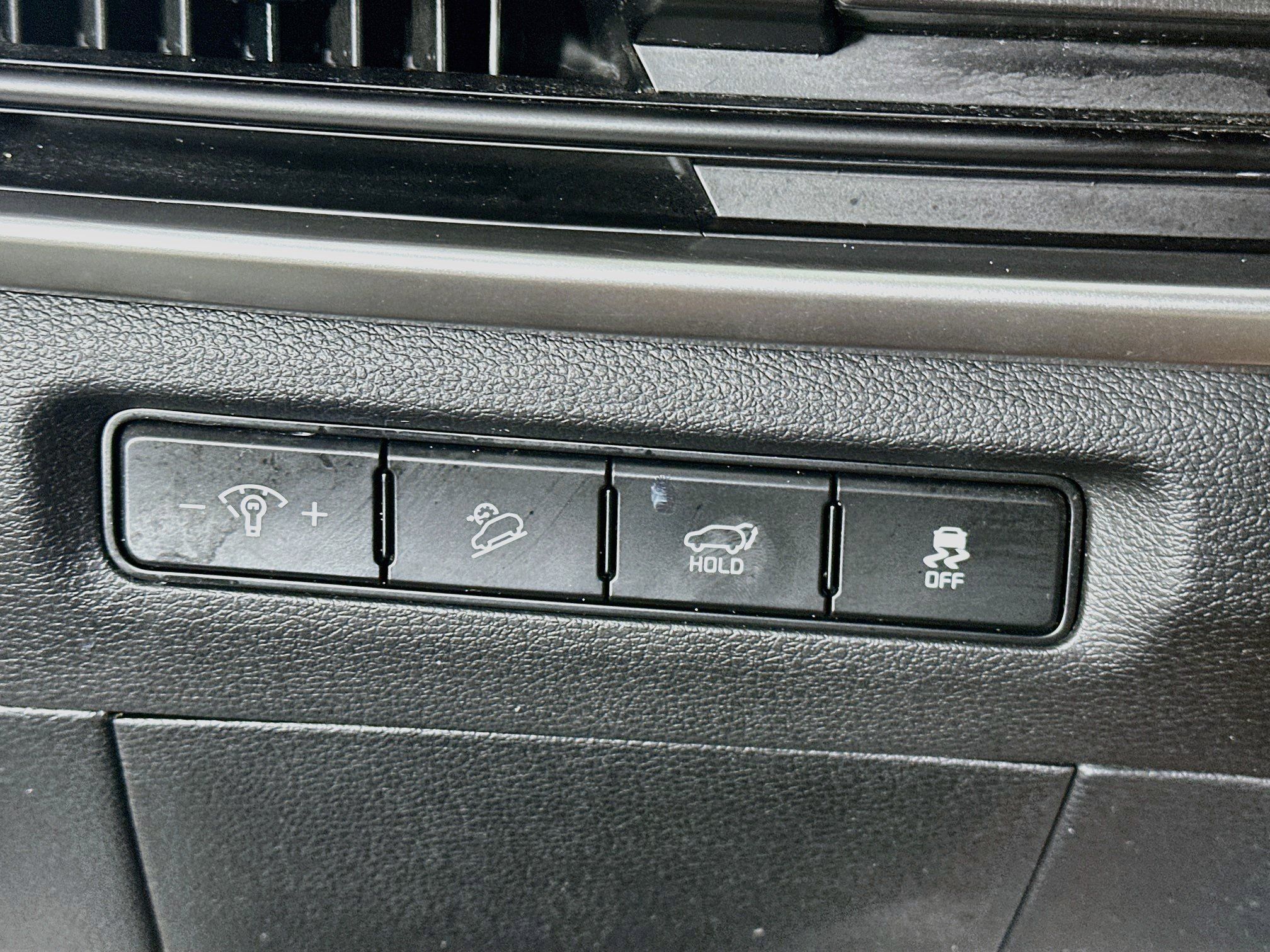 Used 2025 Kia Telluride S FWD image 17
