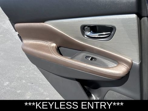 Used 2015 Nissan Murano SL AWD/4WD image 12