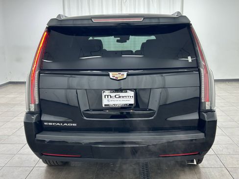 Used 2020 Cadillac Escalade Platinum w/ Escalade Sport Edition image 4