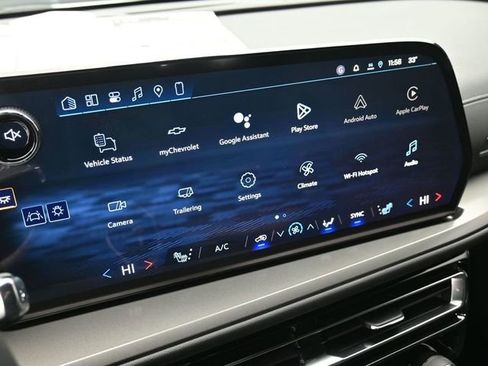 New 2026 Chevrolet Traverse LT w/ LPO, Floor Liner Package image 32