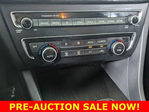 Used 2019 Kia Optima EX image 19