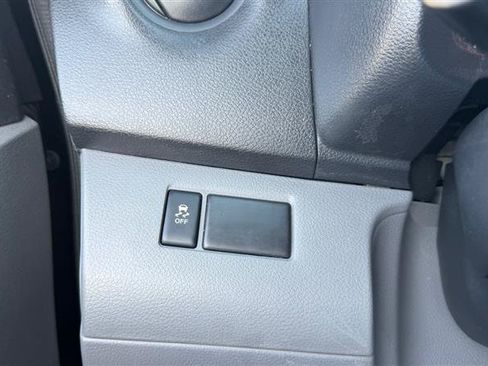 Used 2019 Nissan NV200 S FWD image 18