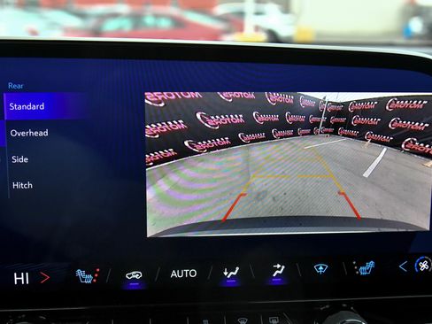 Used 2024 Chevrolet Blazer EV LT image 18