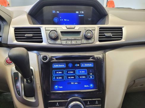 Used 2016 Honda Odyssey EX-L image 25