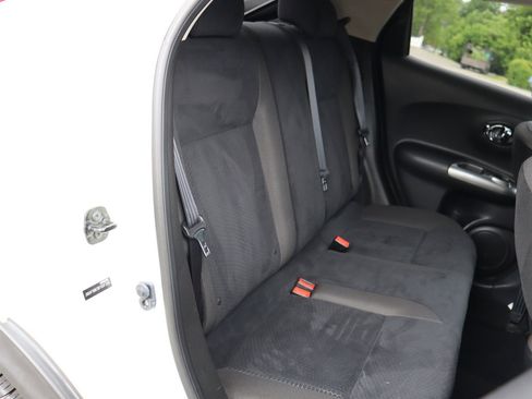 Used 2011 Nissan Juke SV AWD/4WD image 18