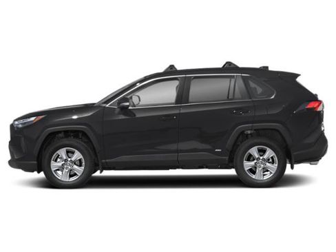 Used 2023 Toyota RAV4 XLE AWD/4WD image 3