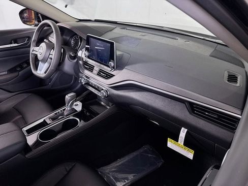 New 2025 Nissan Altima 2.5 SR image 27
