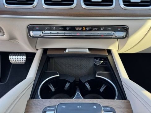 Certified 2022 Mercedes-Benz GLS 450 4MATIC image 18