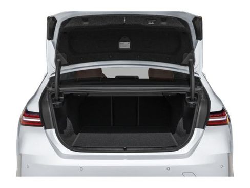 Used 2024 BMW 540i xDrive w/ Premium Package image 14