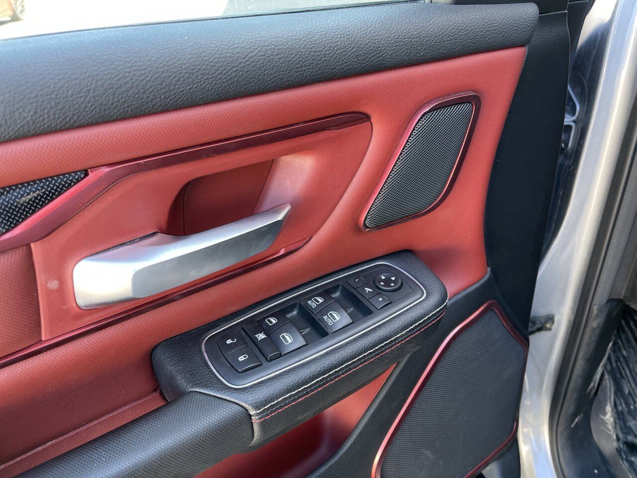 Used 2020 RAM 1500 Rebel w/ Leather & Sound Group w/ 2_W AWD/4WD image 8
