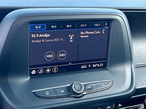 Used 2020 Chevrolet Camaro LT RWD image 9