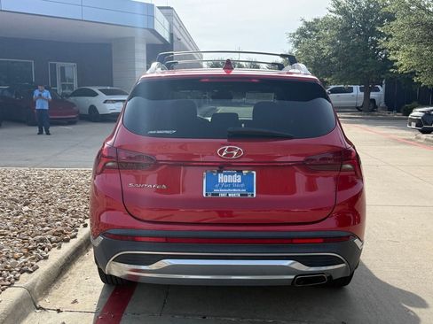 Used 2022 Hyundai Santa Fe SEL w/ Convenience + Premium Package FWD image 4