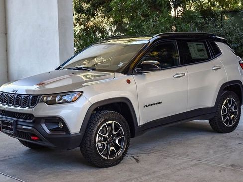 New 2026 Jeep Compass Trailhawk w/ Sun, Sound & Navigation Group image 3