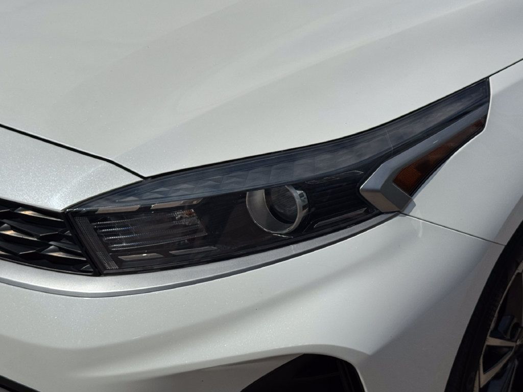 Used 2023 Kia Forte LXS FWD image 12