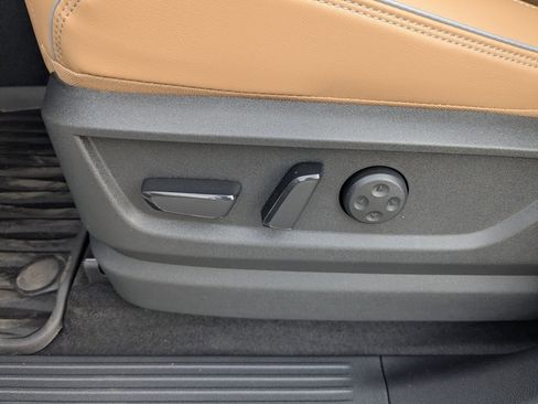 New 2026 INFINITI QX80 Luxe image 13