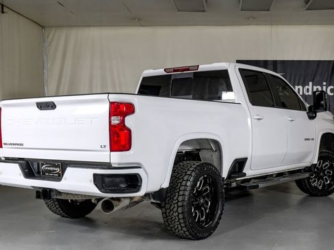 Used 2024 Chevrolet Silverado 2500 LT w/ Safety Package image 9