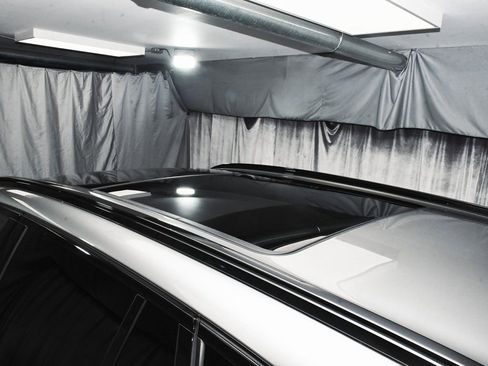 Used 2023 BMW X5 M w/ Executive Package image 86