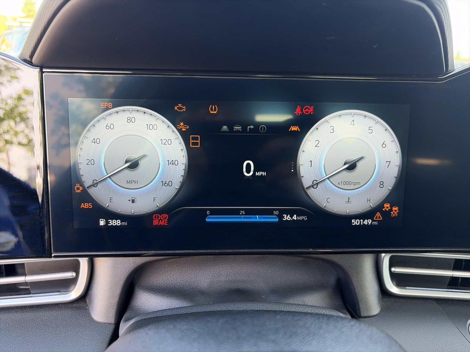 Certified 2025 Hyundai Elantra Limited FWD image 18