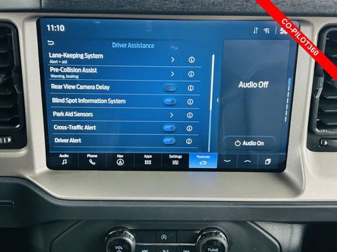 Used 2025 Ford Bronco Outer Banks AWD/4WD image 7