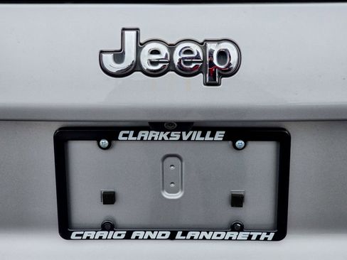 Used 2019 Jeep Cherokee Latitude w/ Popular Appearance Group image 19