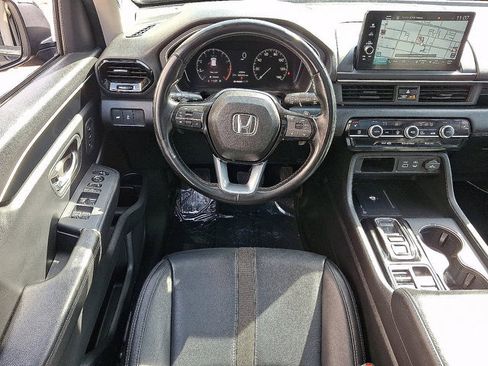 Used 2023 Honda Pilot Touring image 13
