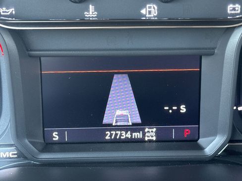 Used 2022 GMC Sierra 1500 SLT w/ SLT Premium Plus Package image 11