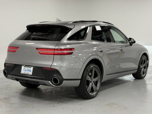 Used 2025 Genesis GV70 2.5T w/ Sport Prestige Package image 4