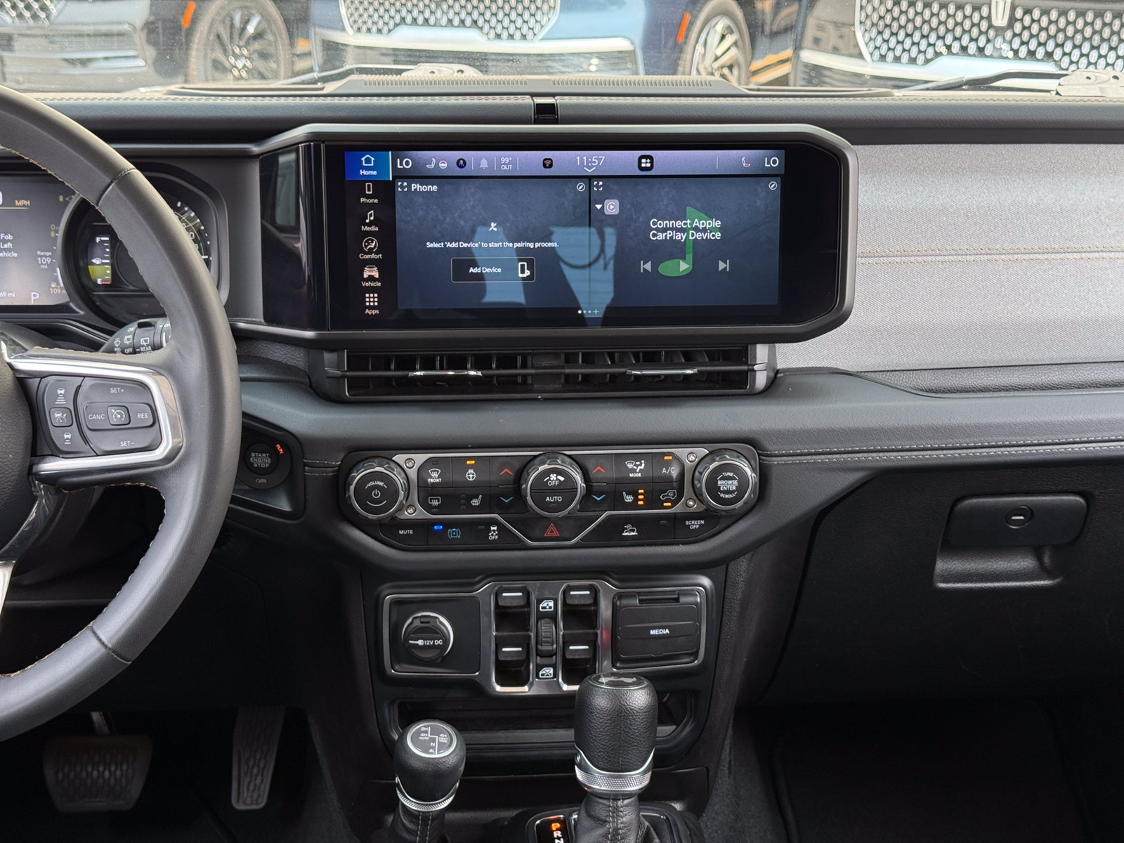 Used 2024 Jeep Wrangler Unlimited Sahara AWD/4WD image 21