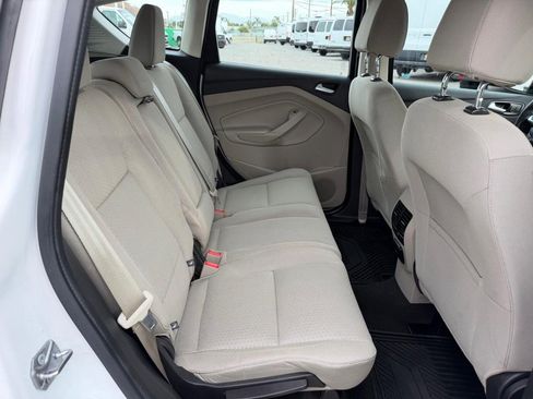 Used 2017 Ford C-MAX SE w/ Interior Protection Package image 34