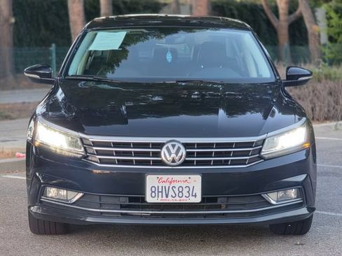 Used 2018 Volkswagen Passat 2.0T SE FWD image 15