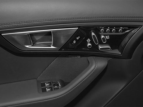 Used 2014 Jaguar F-TYPE S RWD image 18