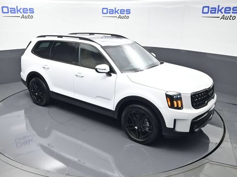 Certified 2025 Kia Telluride SX Prestige X-Line AWD/4WD image 51