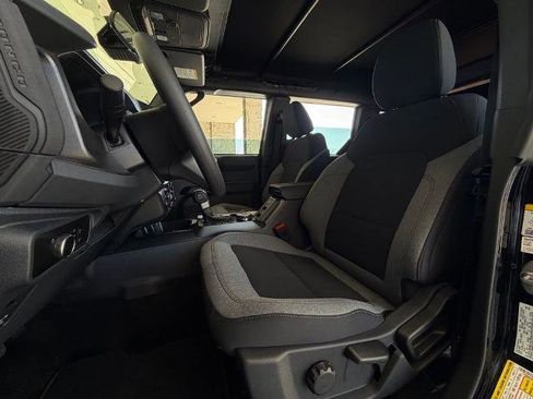 New 2026 Ford Bronco 4-Door AWD/4WD image 4