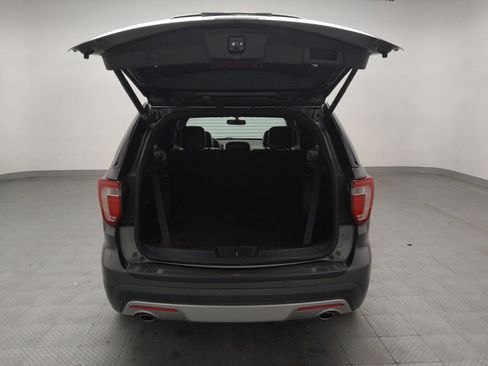 Used 2017 Ford Explorer Limited FWD image 29