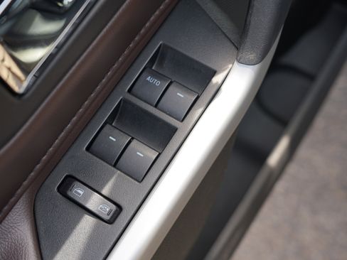 Used 2014 Ford Edge Limited image 18