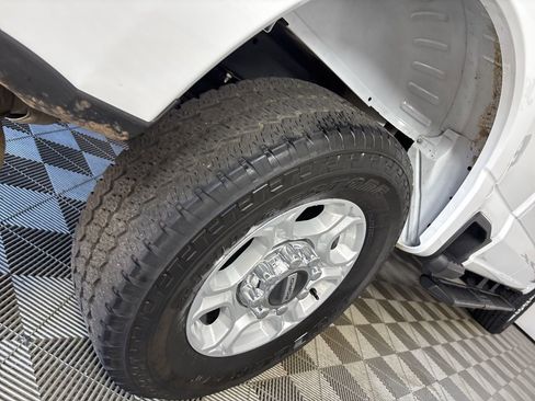 Used 2025 Ford F250 XLT w/ FX4 Off-Road Package image 30