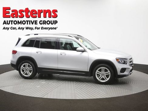 Used 2022 Mercedes-Benz GLB 250 4MATIC w/ Premium Package Lite image 46