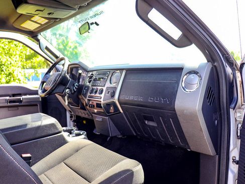 Used 2009 Ford F250 Lariat image 21