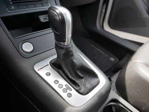 Used 2017 Volkswagen Tiguan Wolfsburg Edition image 32