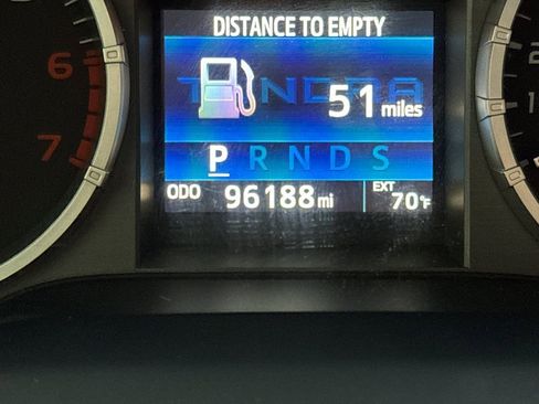 Used 2017 Toyota Tundra SR5 w/ SR5 Upgrade Package image 24