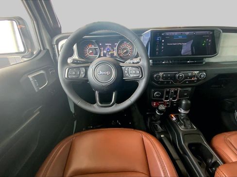 Used 2024 Jeep Wrangler Unlimited Sport AWD/4WD image 6