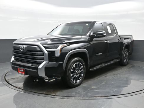 Used 2025 Toyota Tundra Limited image 2