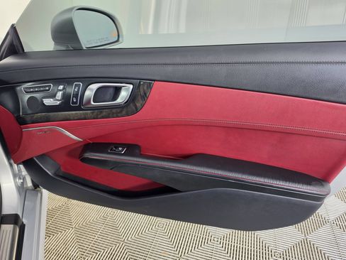 Used 2013 Mercedes-Benz SL 550 image 24
