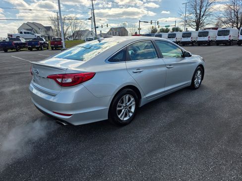 Used 2017 Hyundai Sonata SE image 5