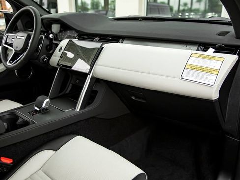 New 2026 Land Rover Discovery Sport Landmark AWD/4WD image 38