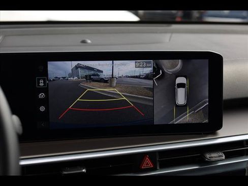 Used 2025 Kia Sorento SX image 13